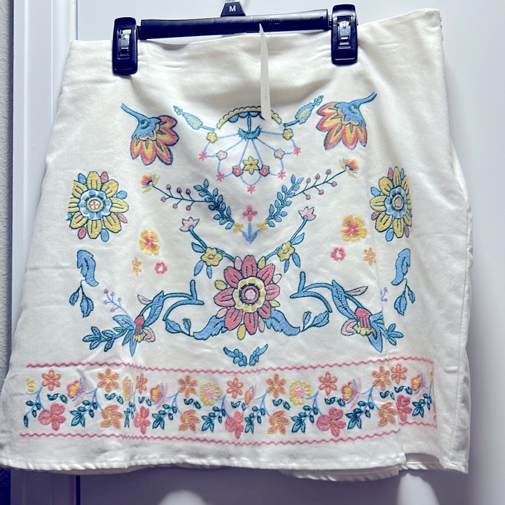 Large Embroidered Mini Skirt